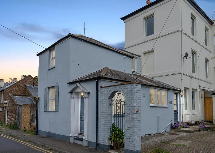 Victorian Cottage - The Beach Walmer